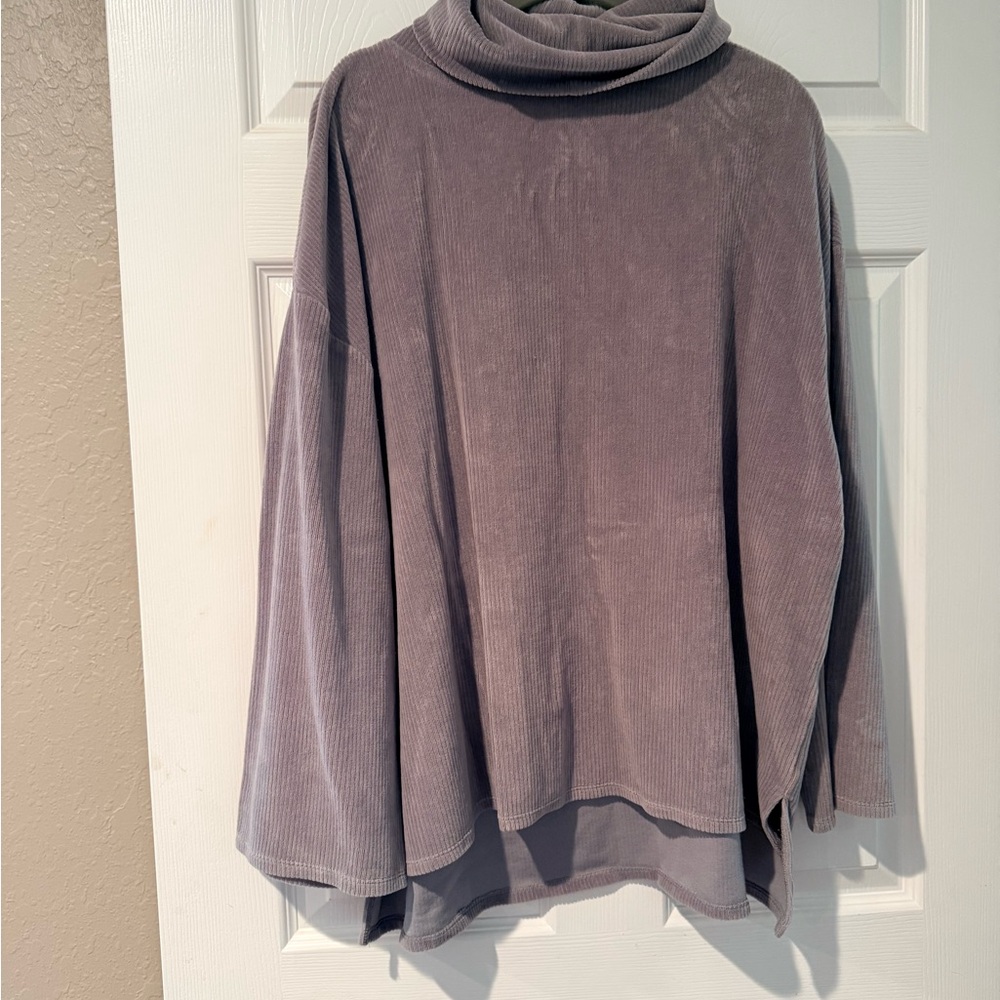 DG2 by Diane Gilman Gray Turtleneck Corduroy Sweater
